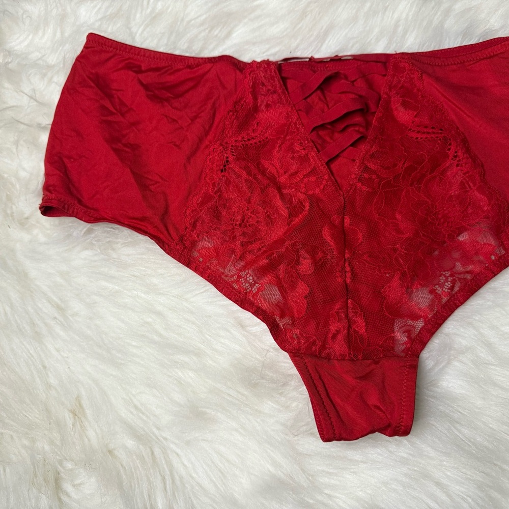 Cacique Lace Balconette Bra and Panties - Picture 6 of 8